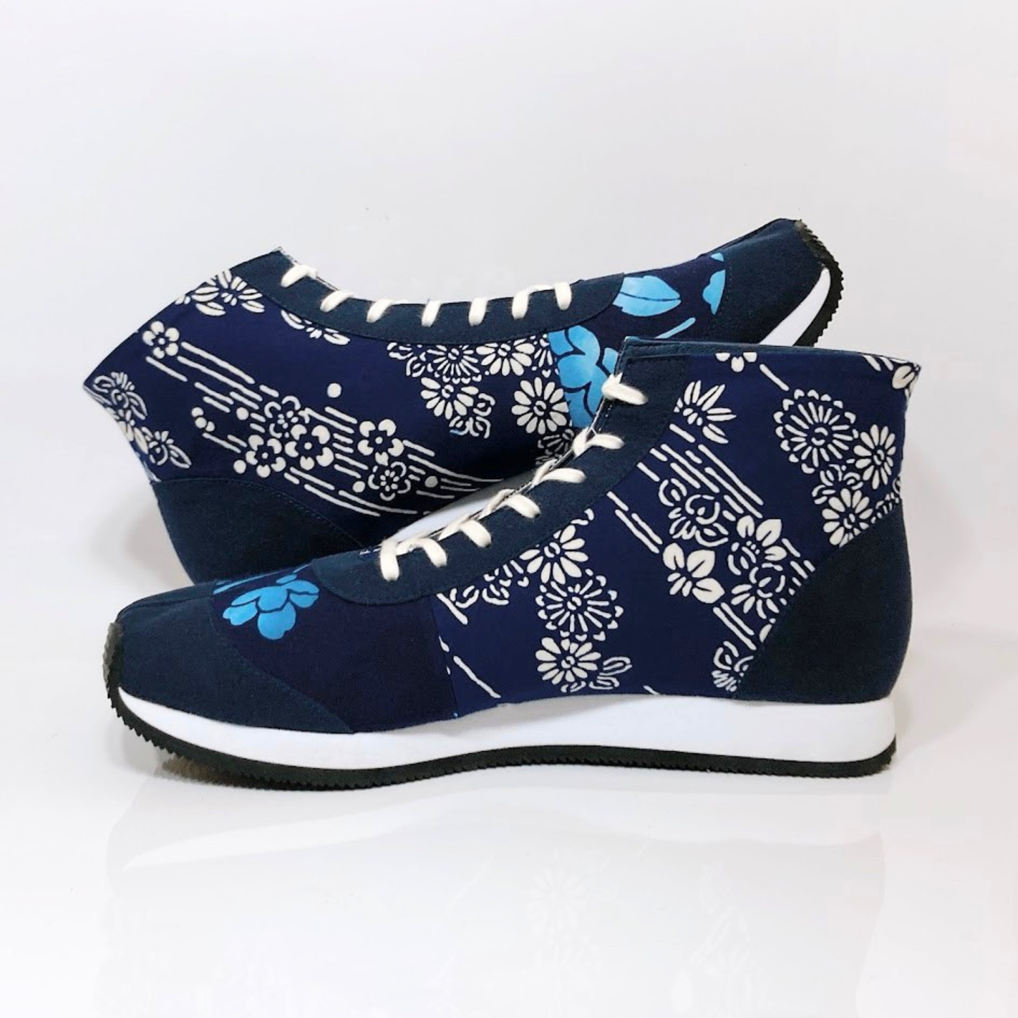 Ninja Tabi Shoes — Flare Blue Sakura (No.33 / 27cm)