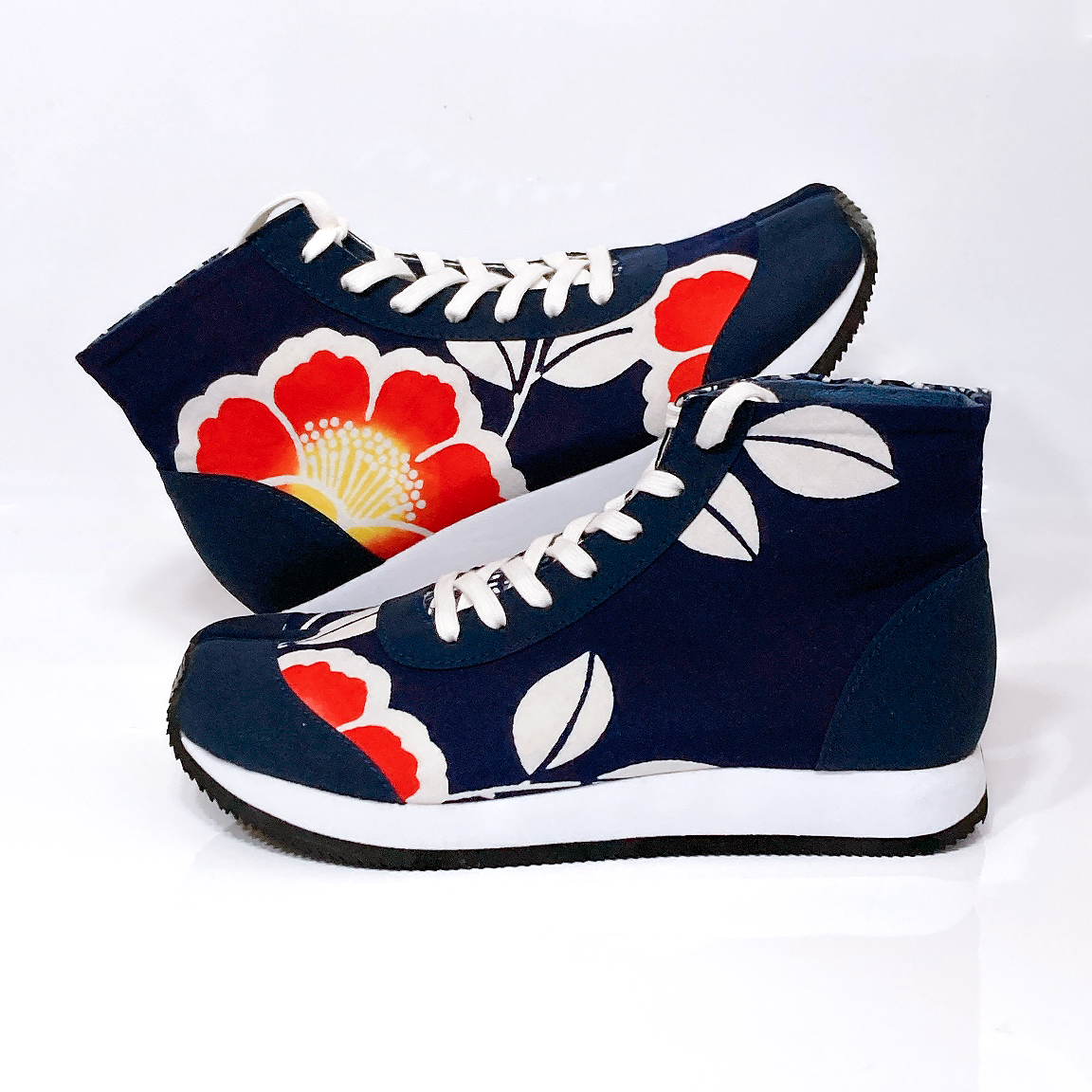 Ninja Tabi Shoes — Flare Red flower (No.14 / 23cm)